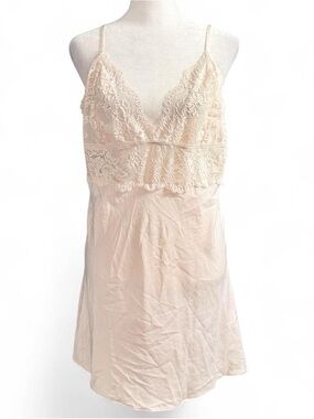 In Bloom by Jonquil Cream Satin Lace Slip Dress XL Romantic Lingerie